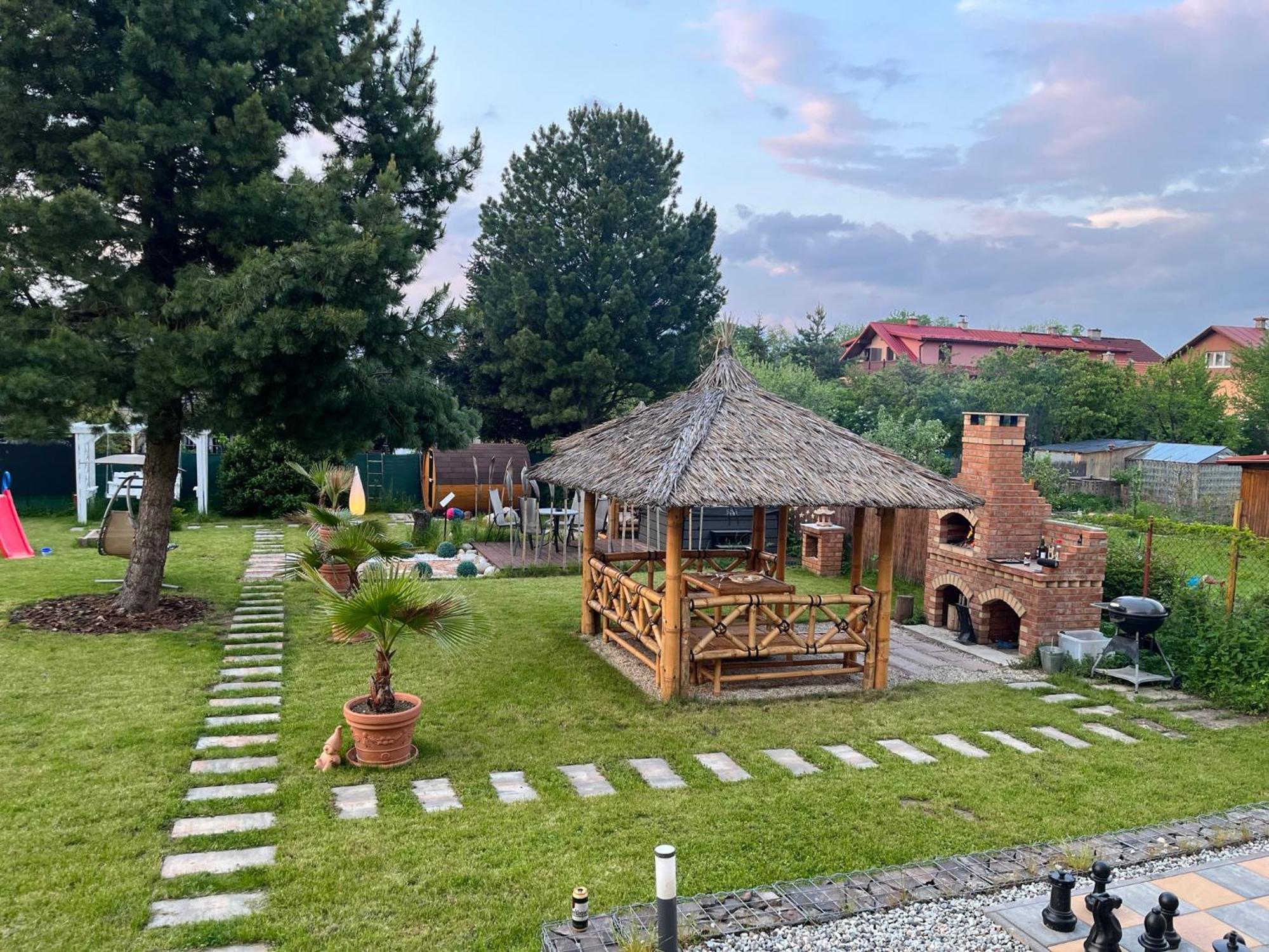 Villa Laura Liptovsky Mikulas Bagian luar foto